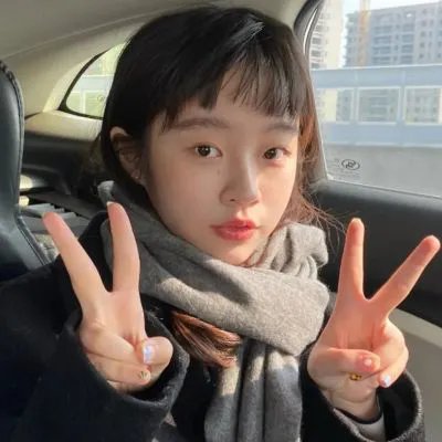 沙滩上的夏娃
